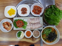 손칼국수보쌈