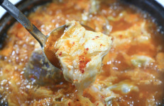 동해바다곰치국