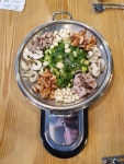 놀부보쌈족발부대찌개 무안남악점