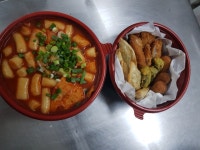 놀부보쌈족발부대찌개 무안남악점