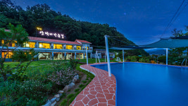 산막이가는길 펜션
