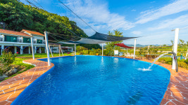 산막이가는길 펜션