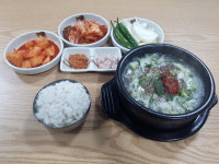옴시롱 감시롱 순대국