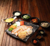 홍대칼국수와족발 일산점