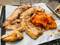 꺼먹돼지