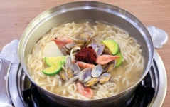 우림칼국수 산남점