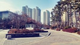 판교랜드공인중개사사무소