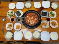 옛날생고기김치찌개