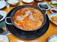 옛날생고기김치찌개