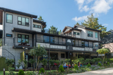 트윈트리풀빌라