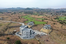 제주13월