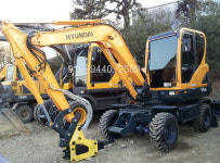 천우중기포크레인