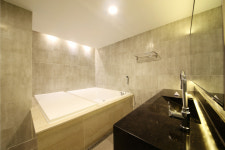 프리미엄아바호텔