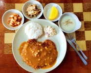 유별난수제생돈까스