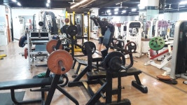 더존럭셔리휘트니스헬스