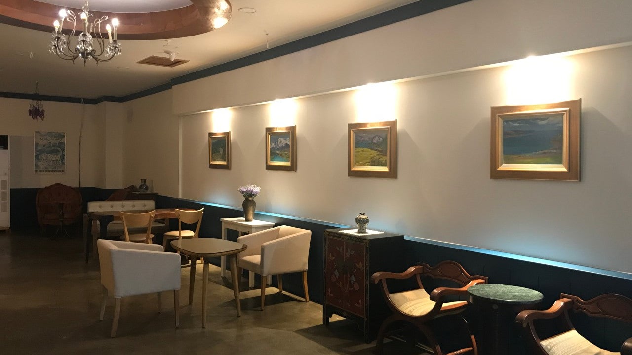 Cafe B2iN