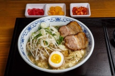 모모라멘