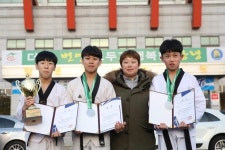 마루한튼튼2태권도장