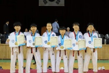 마루한튼튼2태권도장