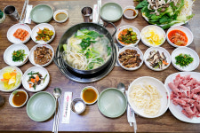 강남샤브샤브부대찌개&매운철판 북면점