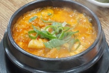 미정이네 꺼멍돗괴기