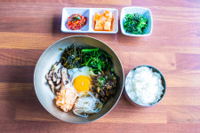 남포육전밀면&굴국밥