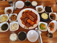뜨락에 본점