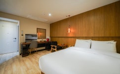 더스톤브릿지호텔