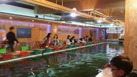 꾼 실내낚시카페 실내낚시터 안산점