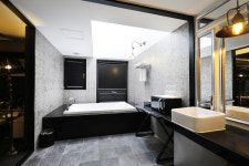 프리미어호텔 XYM