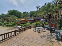 해넘이숲속마을 카페&셀프바베큐&야외수영장
