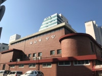 월남동천주교회