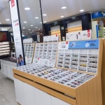 지니스 안경 신탄진역점