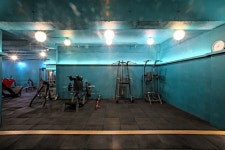 스테디휘트니스 안중점