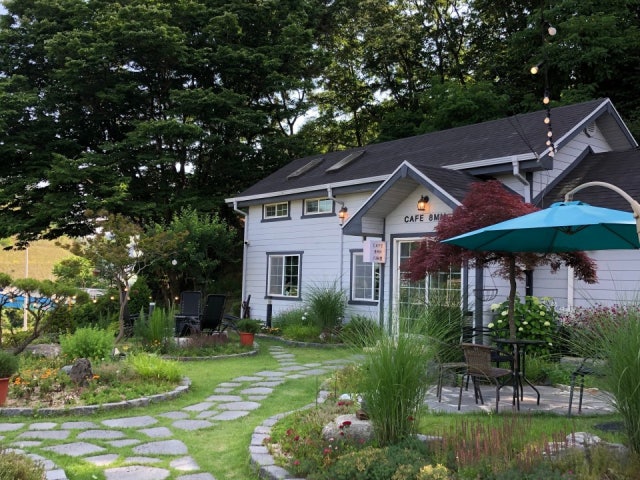 CAFE 8MM
