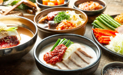부산아지매국밥 뱅뱅사거리점