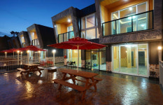 새벽노을펜션 A동