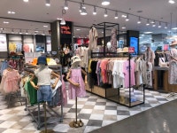 어바니썸 롯데마트 충주점