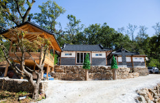 바닷가숲속펜션