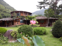 지리산물푸레흙집펜션