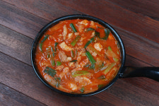 동인동 김치찜 시지직영점