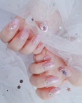 네일에홀리다