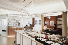 오뜨아이 안경원 홍대본점