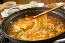 구좌리 얼크니손칼국수 분당금곡직영점