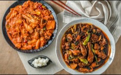 통큰두마리찜닭&수원왕갈비통닭 독산점