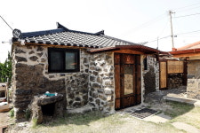 제주돌집 탱자싸롱