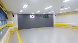 신창태권도인성관