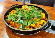 춘천닭갈비 생오리 일원동점