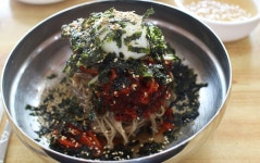 바우막국수