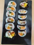 김밥 먹을래